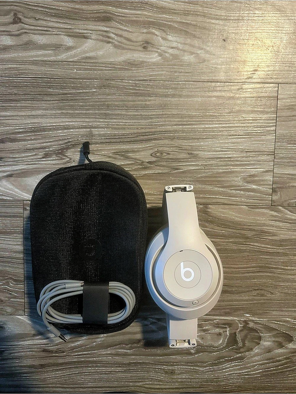 Beats Over-Ear Headphones in light grey